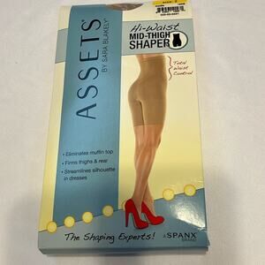 Assets Hi-Waist Mid-Thigh Shaper Nude Size 2 Spanx Brand Firms Controls